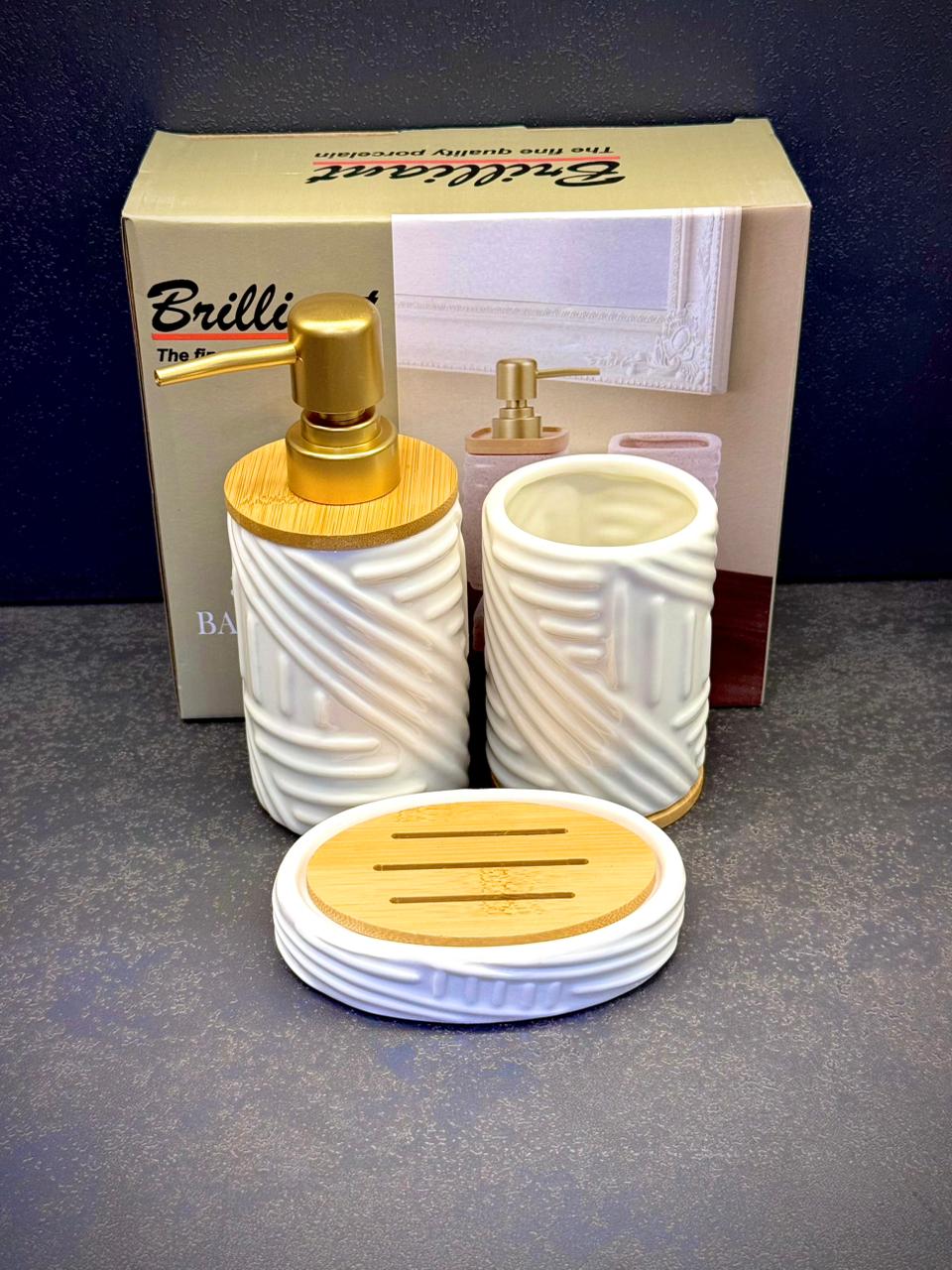 BR3030 3Pcs Bathroom Set RD White 12c